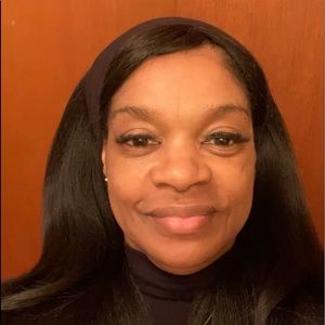 Meet your Posher, Carolyn